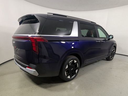 New 2026 Kia Carnival EX FWD image 7
