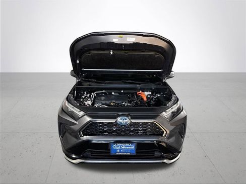 Used 2023 Toyota RAV4 SE image 21