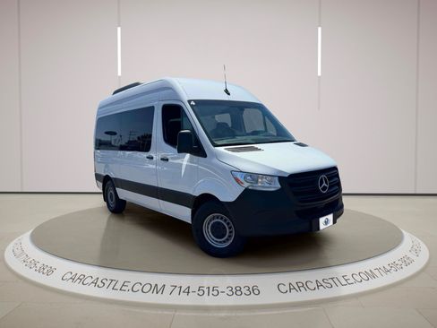 Used 2024 Mercedes-Benz Sprinter 2500 image 8