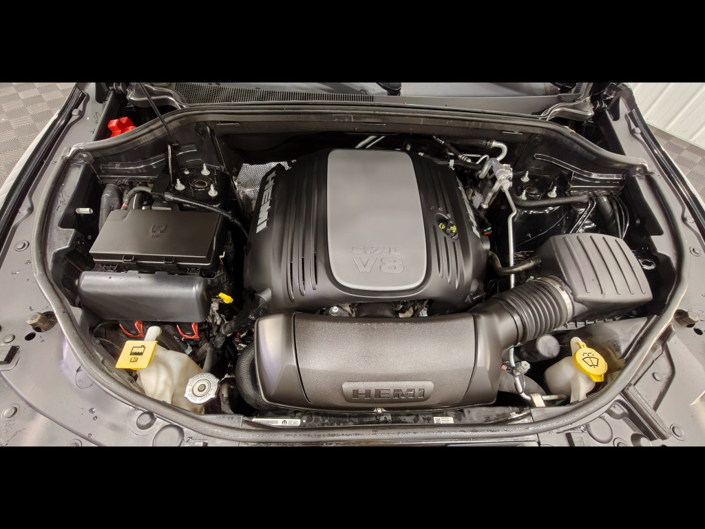 Used 2021 Dodge Durango R/T w/ Tow 'N Go Package AWD/4WD image 64