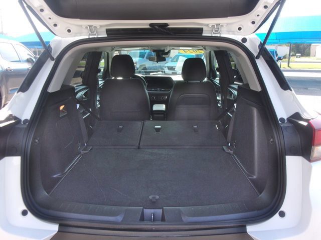 Certified 2024 Chevrolet TrailBlazer LT w/ LT Cold Weather Package AWD/4WD image 26