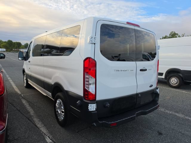Used 2015 Ford Transit 350 XLT RWD image 2
