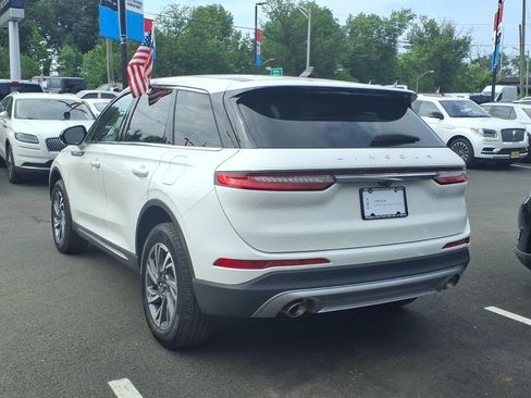 Certified 2023 Lincoln Corsair AWD w/ Rear Removable Package Tray image 3
