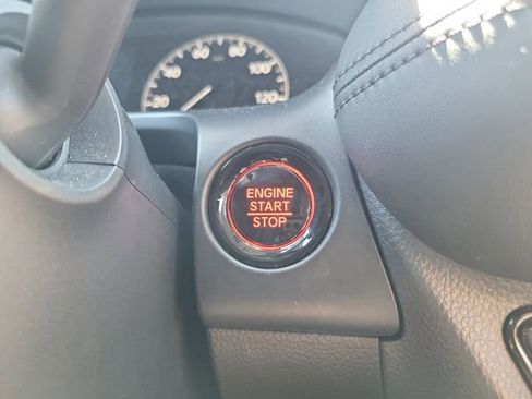 Certified 2023 Honda HR-V LX image 25