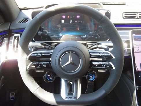 Used 2025 Mercedes-Benz S 63 AMG S image 28