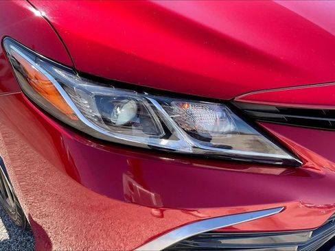 Used 2023 Toyota Camry LE image 33