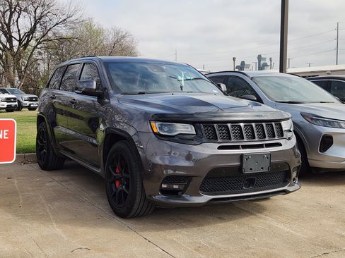 Used 2018 Jeep Grand Cherokee SRT image 1