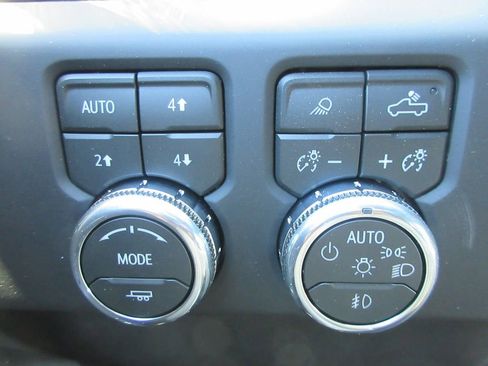 New 2026 GMC Sierra 1500 AT4 w/ AT4 Premium Package AWD/4WD image 20