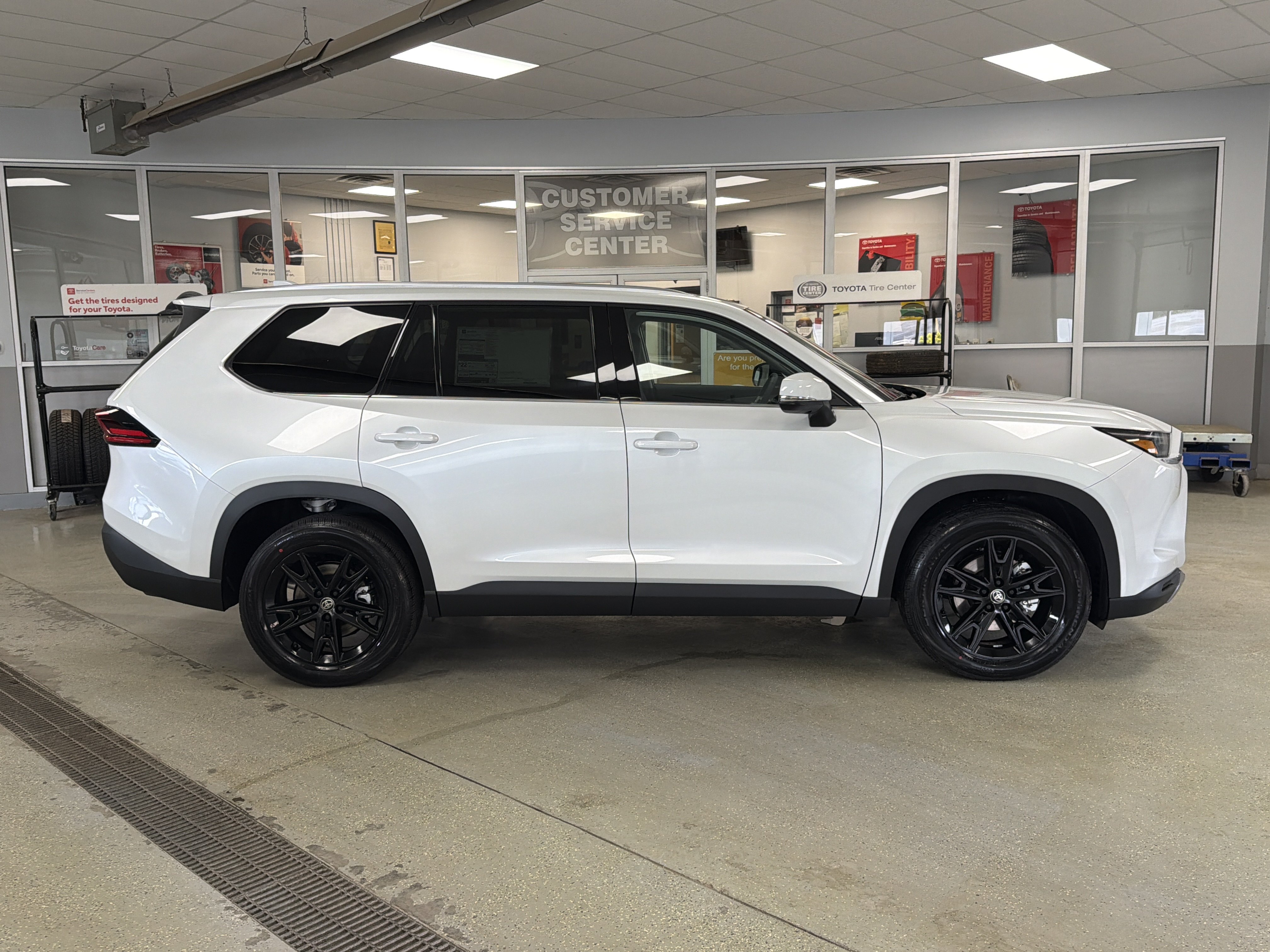 New 2026 Toyota Grand Highlander AWD image 6