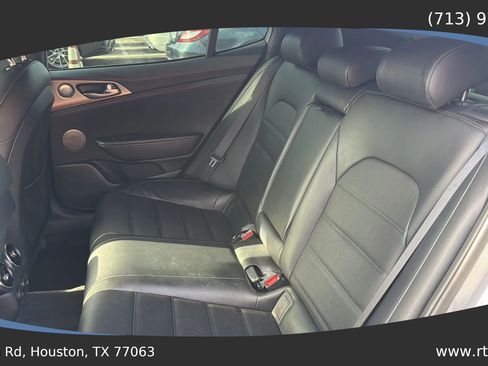 Used 2019 Kia Stinger GT2 AWD/4WD image 26