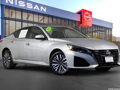 Certified 2023 Nissan Altima 2.5 SV