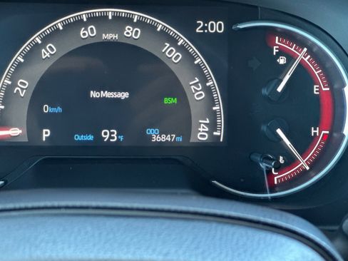 Used 2025 Toyota RAV4 XLE AWD/4WD image 20