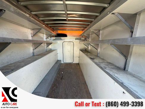 Used 2015 Chevrolet Express 3500 RWD image 14