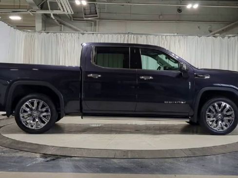 Used 2023 GMC Sierra 1500 Denali w/ Denali Reserve Package image 9