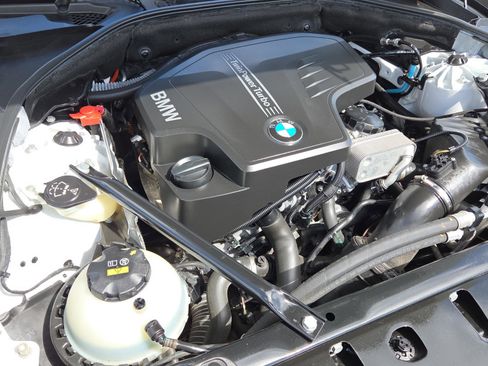 Used 2016 BMW 528i xDrive Sedan image 24