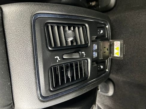 Used 2021 Jeep Grand Cherokee Overland image 18