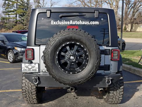 Used 2016 Jeep Wrangler Unlimited Sport AWD/4WD image 17