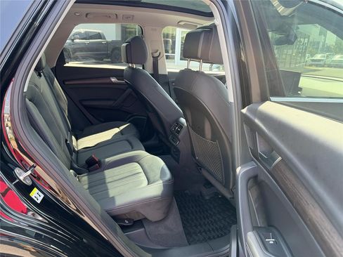 Used 2023 Audi Q5 2.0T Premium Plus w/ Premium Plus Package AWD/4WD image 14