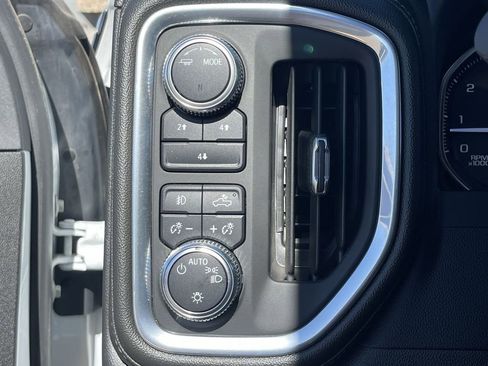 Used 2022 GMC Sierra 2500 SLE w/ SLE Value Package; image 18