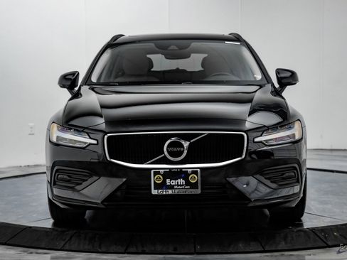 Used 2020 Volvo V60 T5 Momentum w/ Protection Package Premier image 25