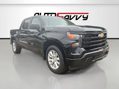 Used 2024 Chevrolet Silverado 1500 Custom image 1