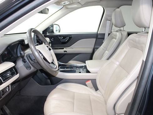 Used 2023 Lincoln Aviator Reserve w/ Equipment Group 201A AWD/4WD image 22