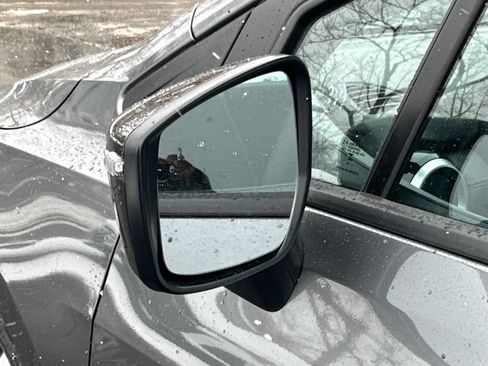 New 2025 Nissan Versa SR w/ Trunk Package image 12