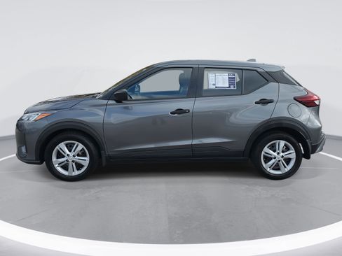 Used 2024 Nissan Kicks S image 8