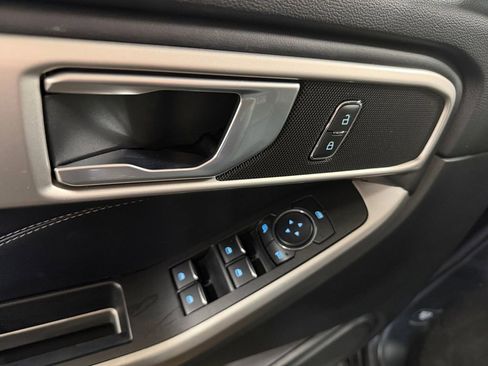 Used 2023 Ford Explorer XLT w/ Equipment Group 202A image 29