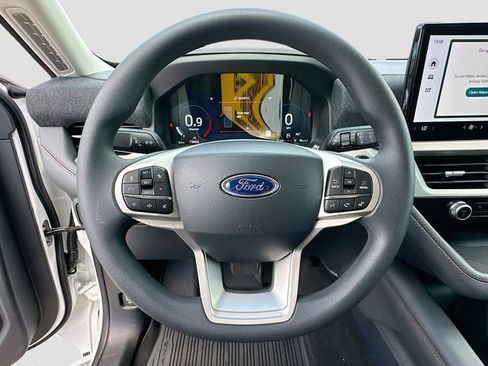 New 2026 Ford Explorer Active RWD image 7