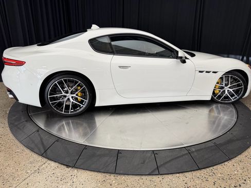 Used 2024 Maserati GranTurismo Modena image 7