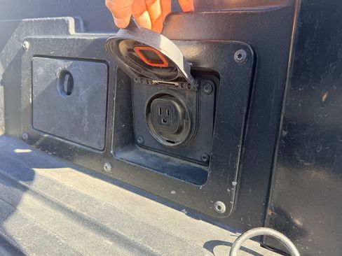 Used 2019 Toyota Tacoma TRD Off-Road image 16