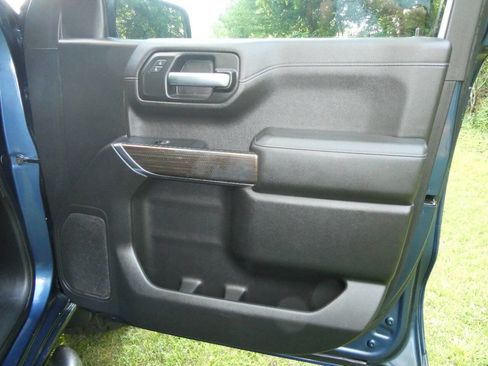 Used 2019 Chevrolet Silverado 1500 RST image 26