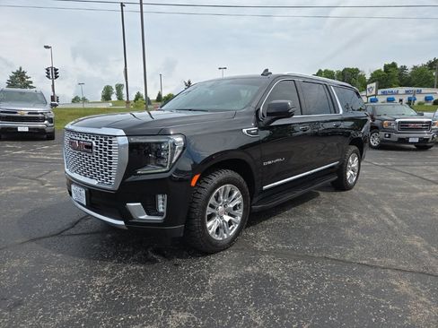Used 2021 GMC Yukon XL Denali w/ Max Trailering Package AWD/4WD image 7