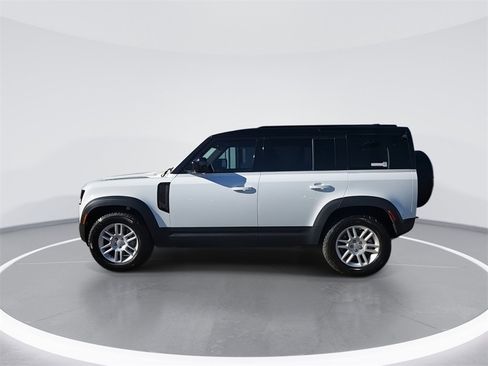 Used 2025 Land Rover Defender 110 S image 5