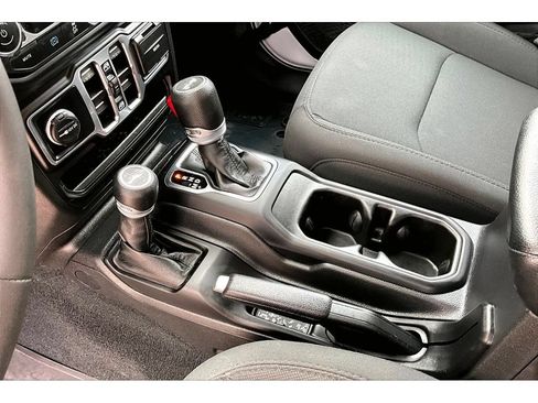 Used 2023 Jeep Wrangler Unlimited w/ 8.4" Radio Group AWD/4WD image 28