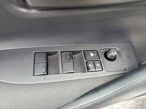 Used 2025 Toyota Corolla LE image 21