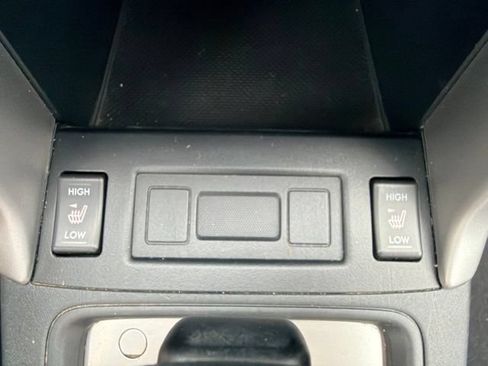 Used 2015 Subaru Forester 2.5i Premium w/ All-Weather Package AWD/4WD image 29