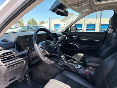 Used 2024 Kia Telluride SX w/ Towing Package AWD/4WD image 10