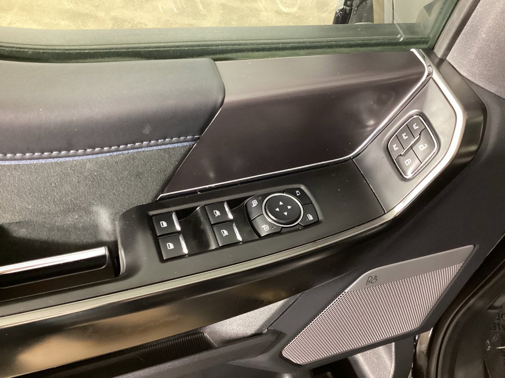Used 2024 Ford F150 Platinum AWD/4WD image 12