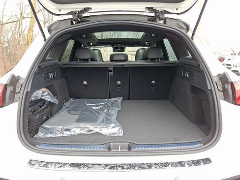 Used 2026 Mercedes-Benz GLC 300 4MATIC image 21