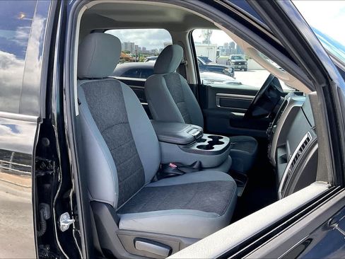 Used 2019 RAM 1500 Big Horn AWD/4WD image 13