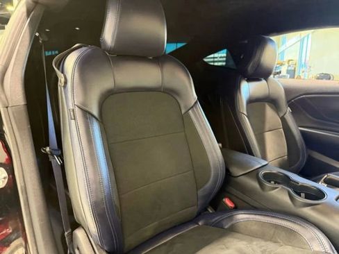 Used 2025 Ford Mustang Dark Horse image 25