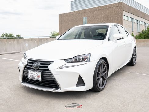 Used 2018 Lexus IS 300 AWD w/ Comfort Package image 3