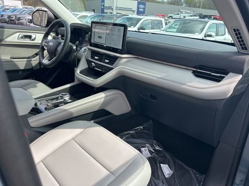 New 2026 Ford Explorer Active w/ Active Comfort Package AWD/4WD image 10