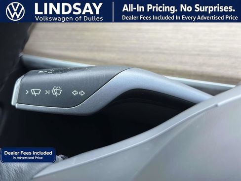 Used 2023 Tesla Model Y Long Range AWD/4WD image 20