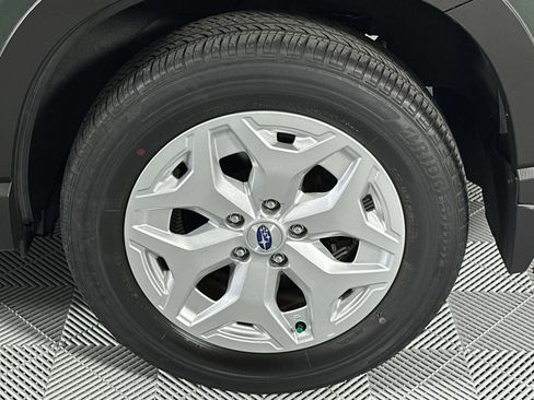 Used 2023 Subaru Forester AWD/4WD image 10