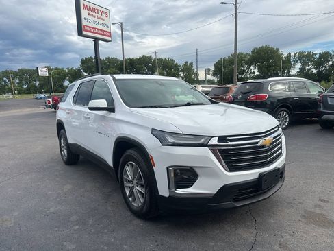 Used 2023 Chevrolet Traverse LT AWD/4WD image 1