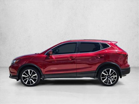 Used 2019 Nissan Rogue Sport SL w/ Premium Package FWD image 9