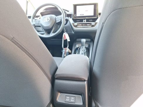 Used 2026 Toyota Corolla LE FWD image 30
